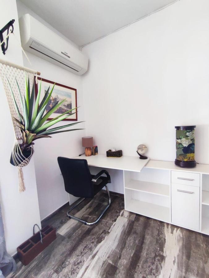 Lauren'S Charm Town Apartment Lefkada City Exterior foto